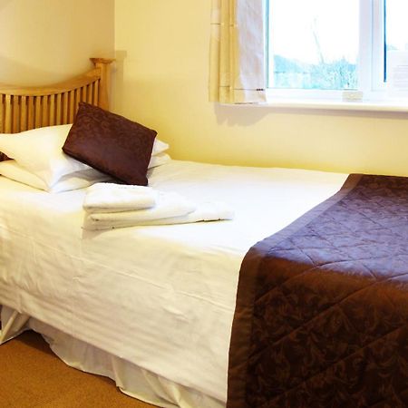 Park Lodge Farnborough  Buitenkant foto
